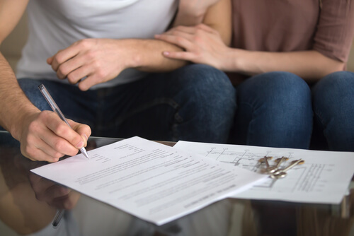 Image of a client getting approval for bond loan