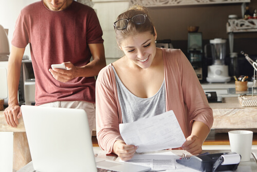 Image of a woman seeking for a guarateed approval for loans, Image by Direct Finance Loans